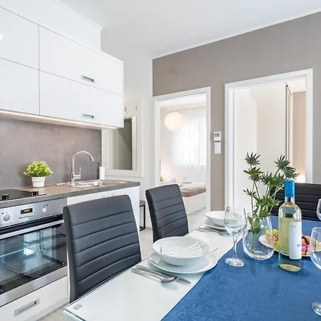 Apartment Royal