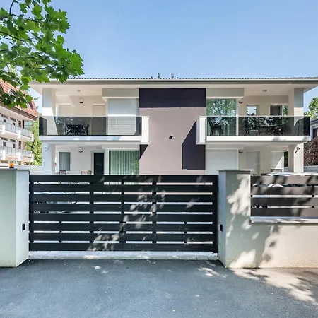 Apartment Royal