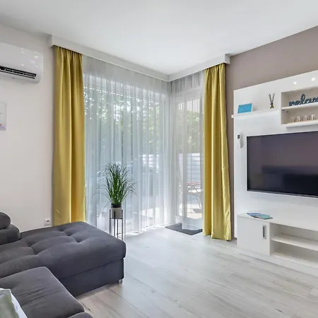 Royal Apartment *