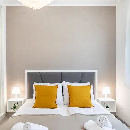 Apartment Royal